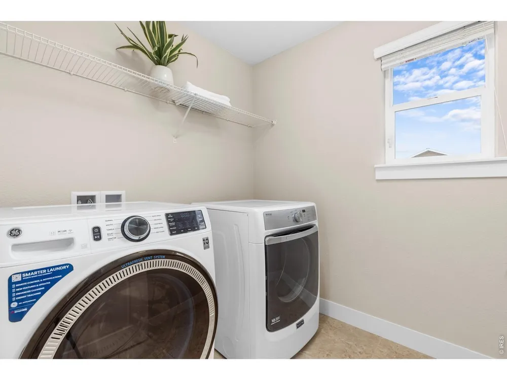 653 Grandview Meadows Dr, Longmont, CO 80503