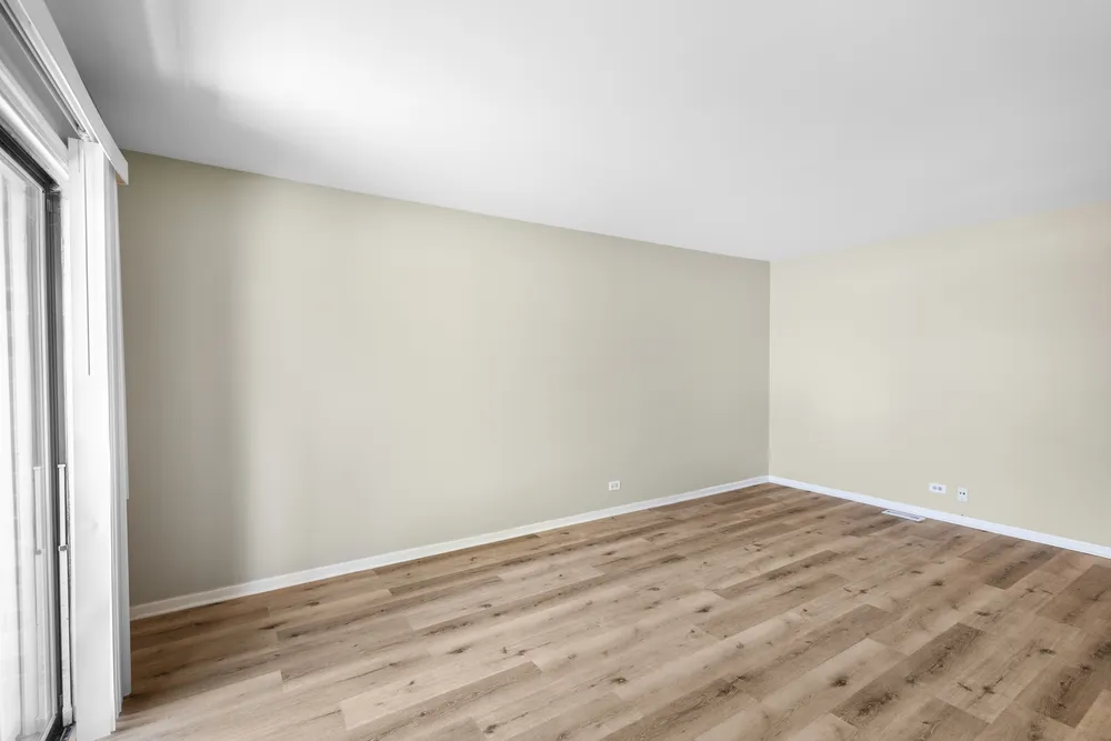 7345 Winthrop Way, Downers Grove, IL 60516