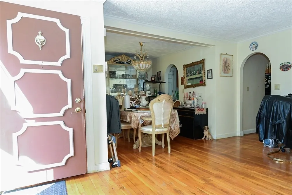 117 Fairmount St, Boston, MA 02124