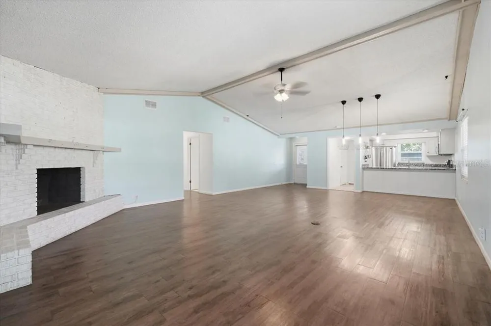 430 Hillcrest Dr SE, Winter Haven, FL 33884