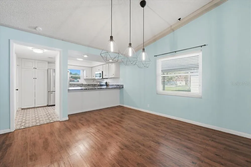 430 Hillcrest Dr SE, Winter Haven, FL 33884
