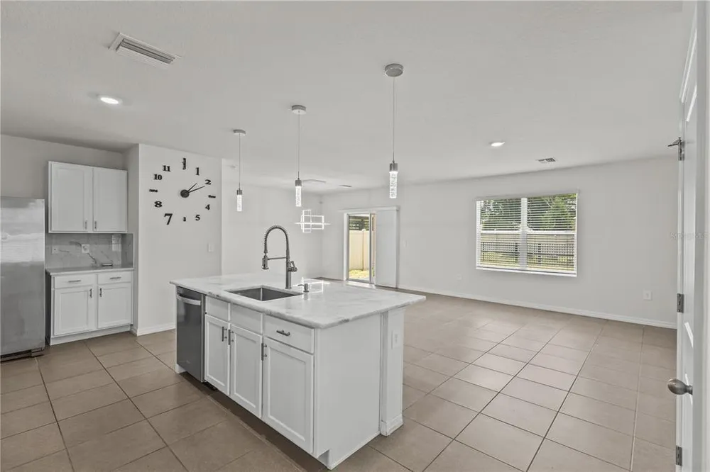 5750 Cape Primrose Dr, Sarasota, FL 34232
