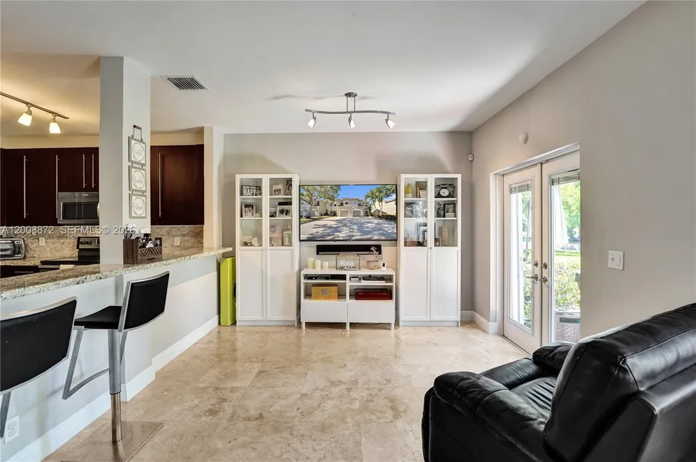 13206 NW 7th Pl, Plantation, FL 33325
