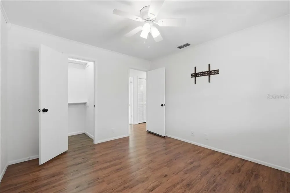 430 Hillcrest Dr SE, Winter Haven, FL 33884