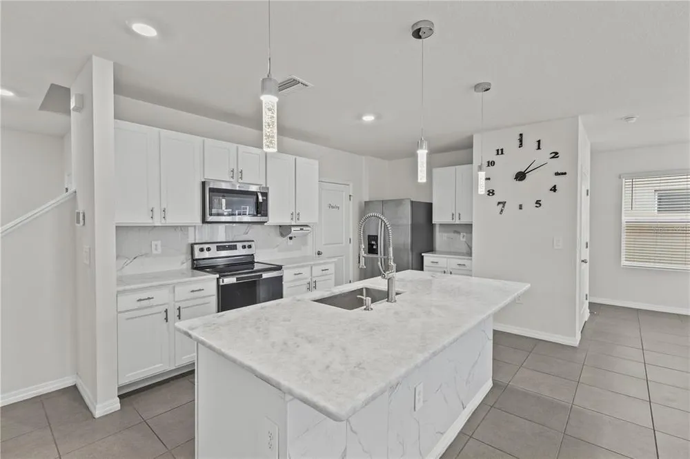 5750 Cape Primrose Dr, Sarasota, FL 34232