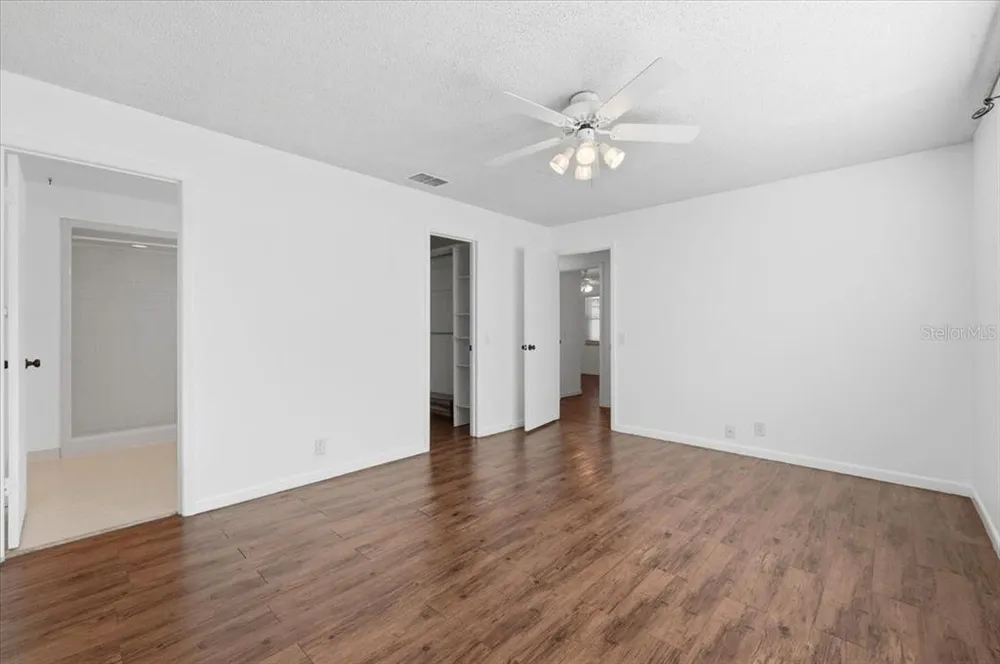 430 Hillcrest Dr SE, Winter Haven, FL 33884