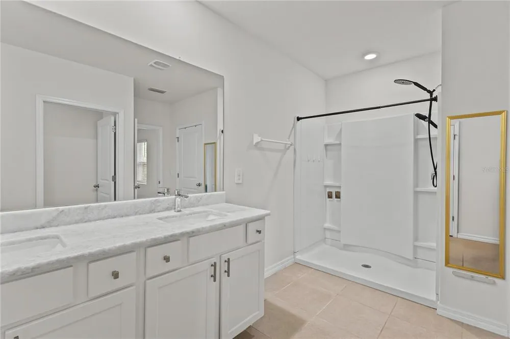 5750 Cape Primrose Dr, Sarasota, FL 34232