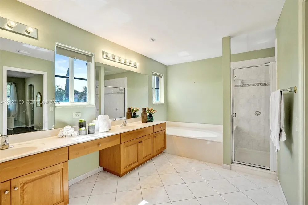 4452 Stone Ridge Way, Weston, FL 33331