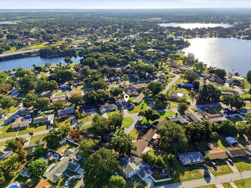 430 Hillcrest Dr SE, Winter Haven, FL 33884