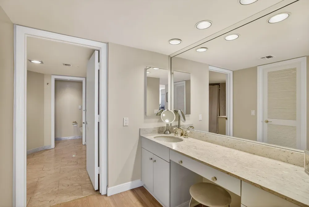 1400 S Ocean Blvd, Boca Raton, FL 33432