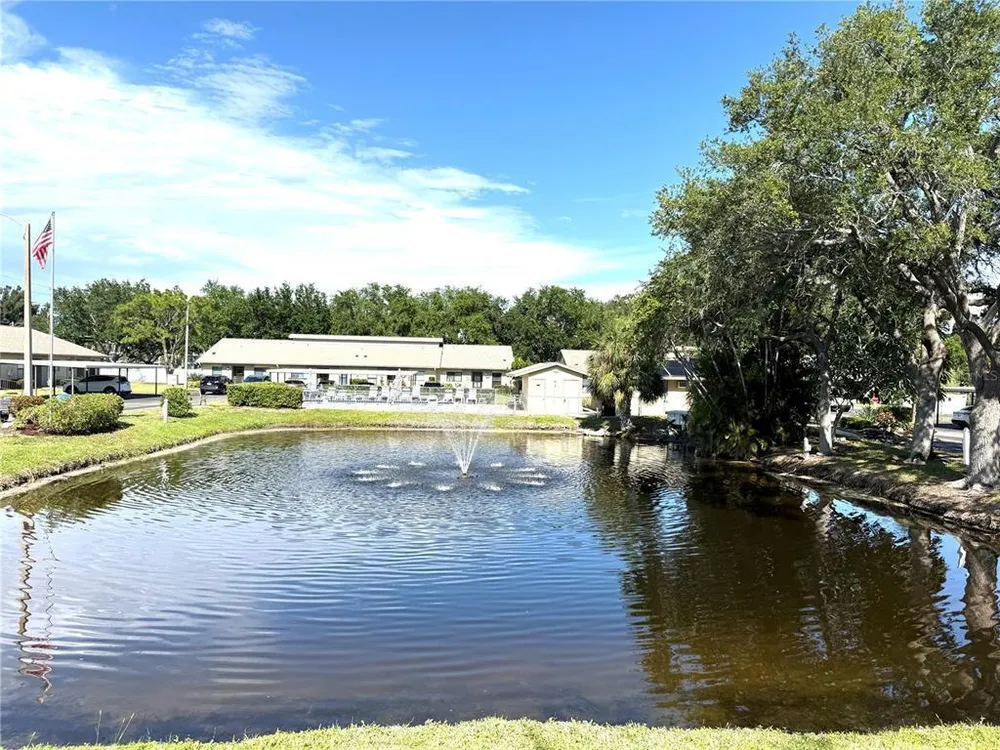 2723 60th Avenue Dr W, Bradenton, FL 34207