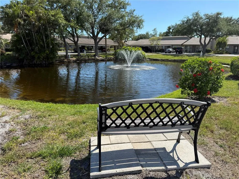 2723 60th Avenue Dr W, Bradenton, FL 34207