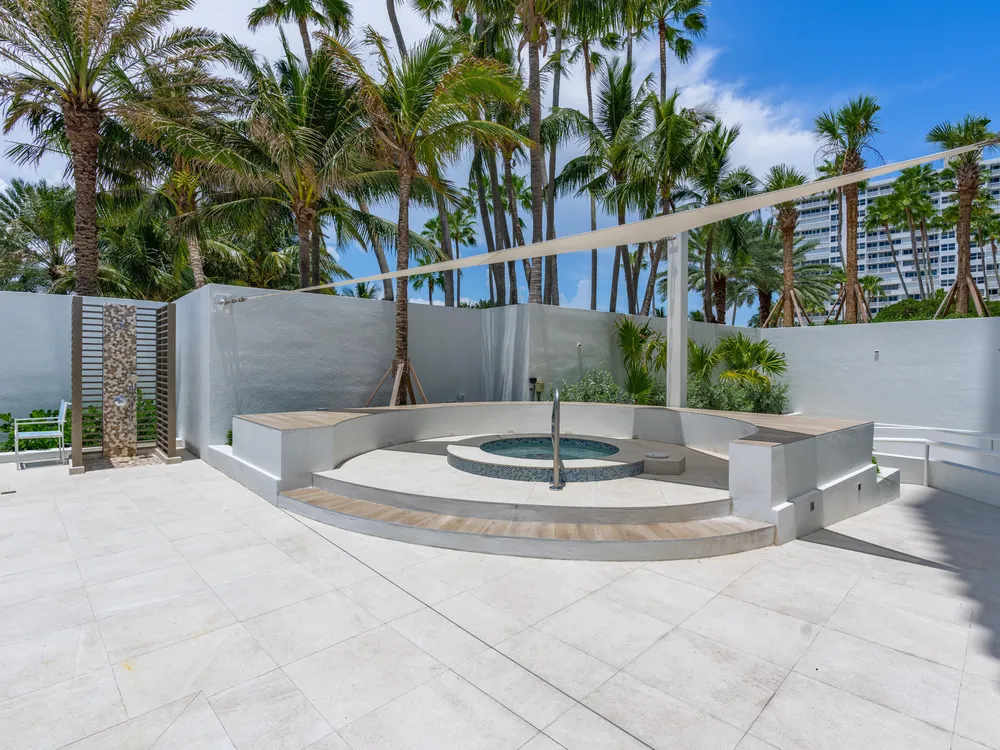 1400 S Ocean Blvd, Boca Raton, FL 33432