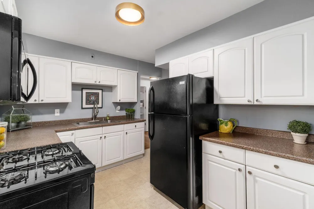 2925 Ashby Rd, Columbus, OH 43209