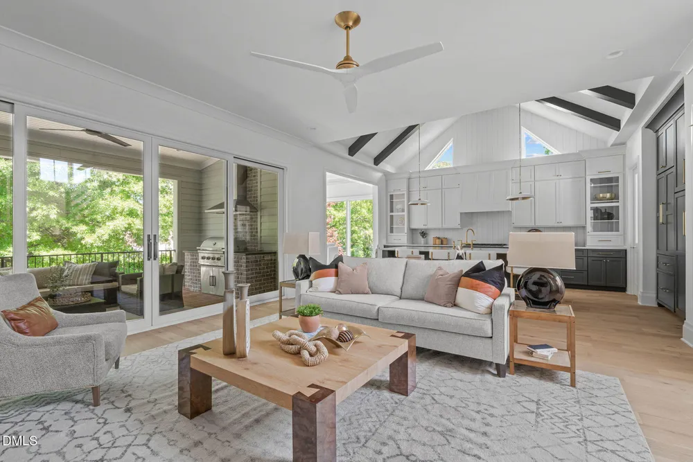 3442 Redbud Ln, Raleigh, NC 27607