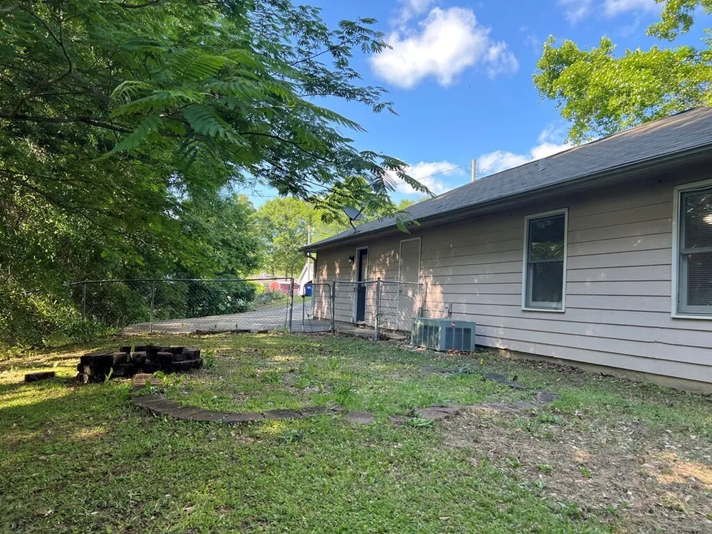 71 Lee Road 2010, Phenix City, AL 36870