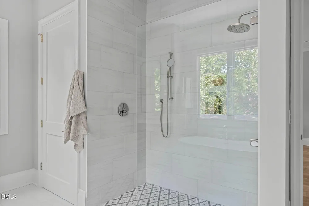 3442 Redbud Ln, Raleigh, NC 27607