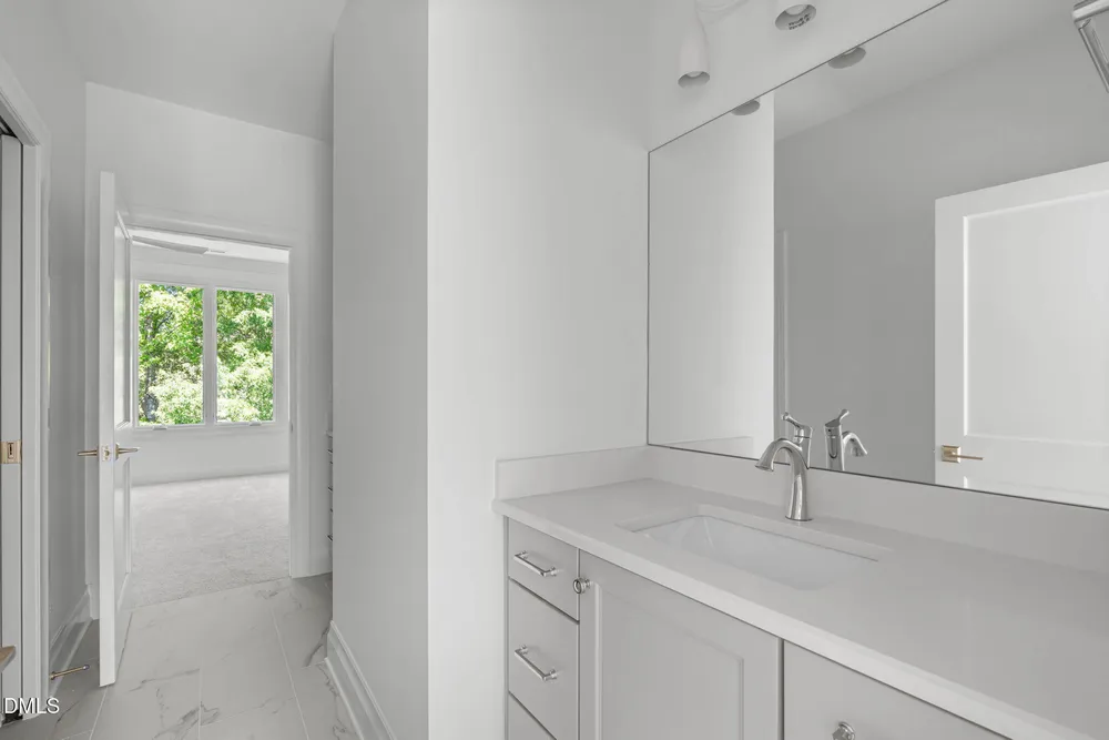 3442 Redbud Ln, Raleigh, NC 27607