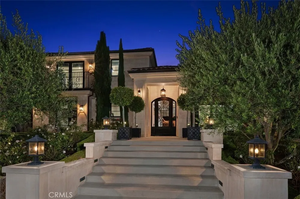 4 Inverness Ln, Newport Beach, CA 92660