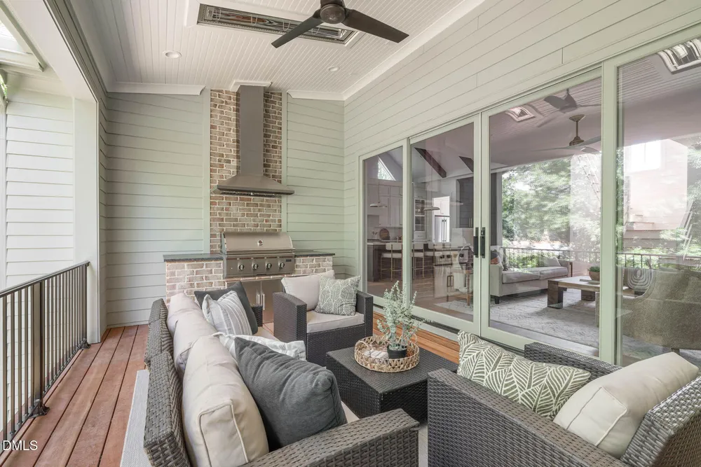 3442 Redbud Ln, Raleigh, NC 27607