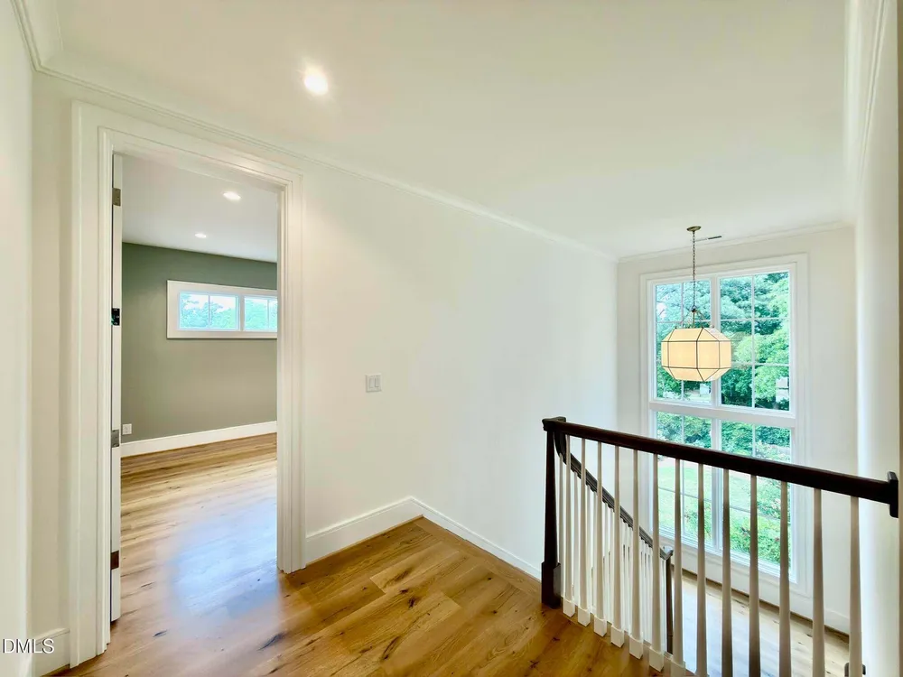 1718 Piccadilly Ln, Raleigh, NC 27608-2020