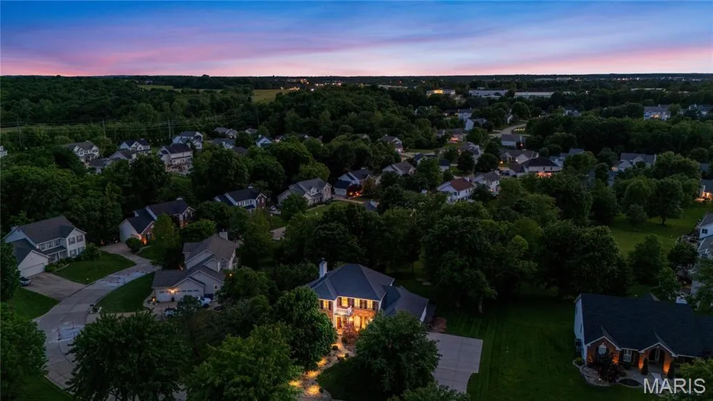 5568 Hennsley Circle, Weldon Spring, MO 63304