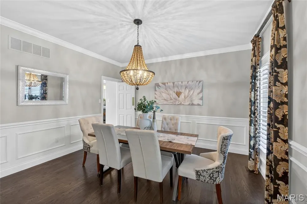5568 Hennsley Circle, Weldon Spring, MO 63304