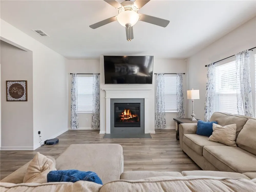 5876 Hackberry Ln, Braselton, GA 30517