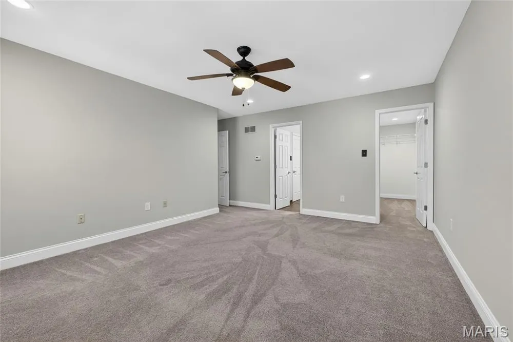 5568 Hennsley Circle, Weldon Spring, MO 63304