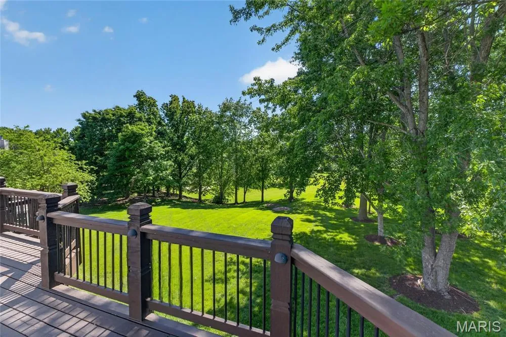 5568 Hennsley Circle, Weldon Spring, MO 63304