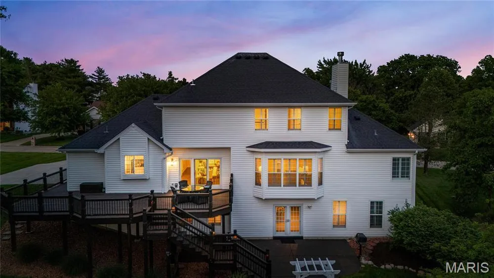 5568 Hennsley Circle, Weldon Spring, MO 63304