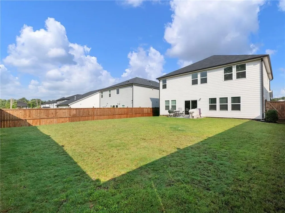 5876 Hackberry Ln, Braselton, GA 30517
