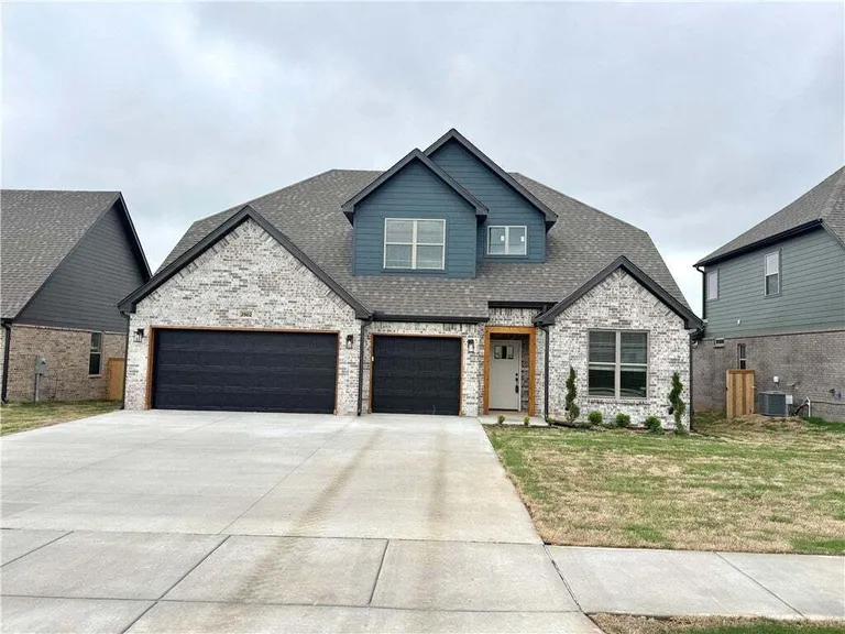 SW Post Loop, Bentonville, AR 72713