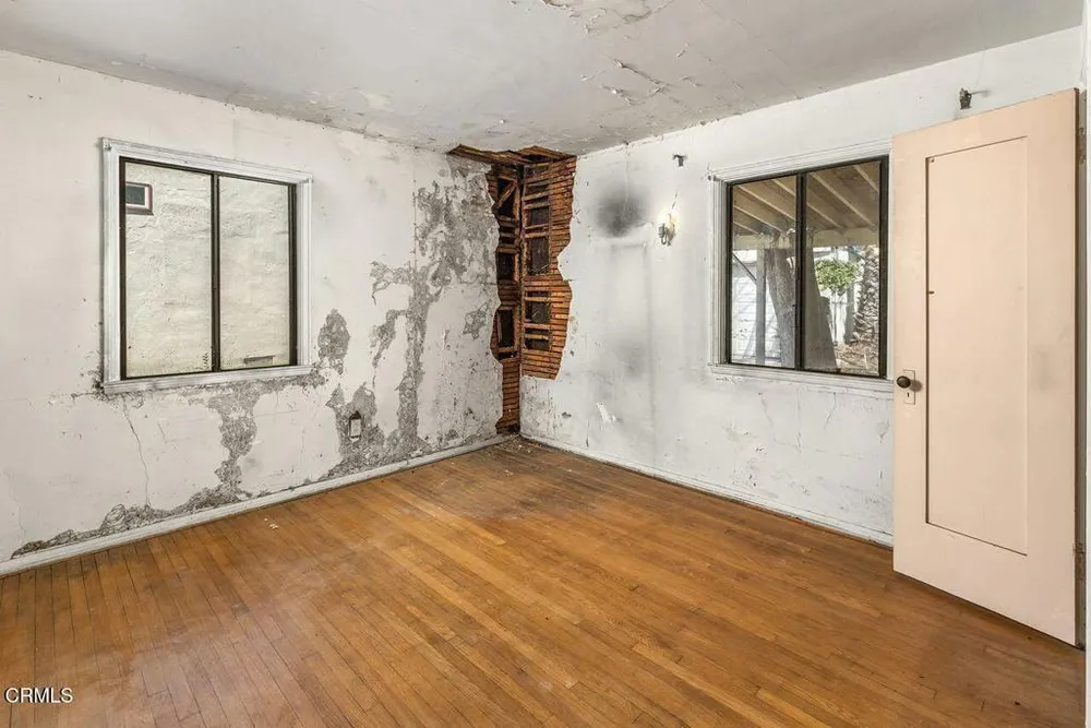 2193 Casa Grande St, Pasadena, CA 91104-4104