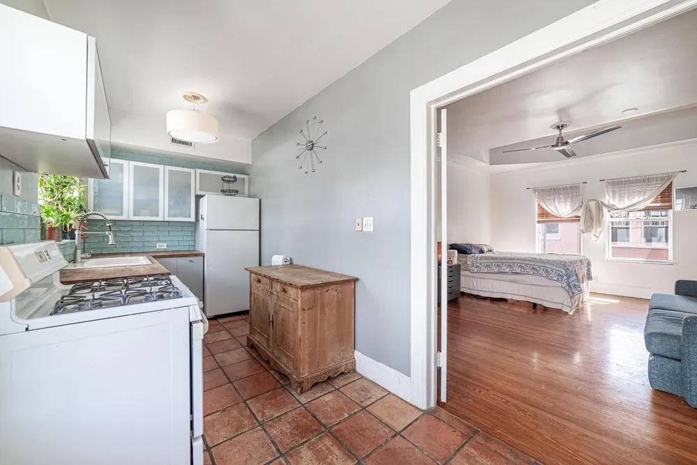 758 Meridian Ave, Miami Beach, FL 33139