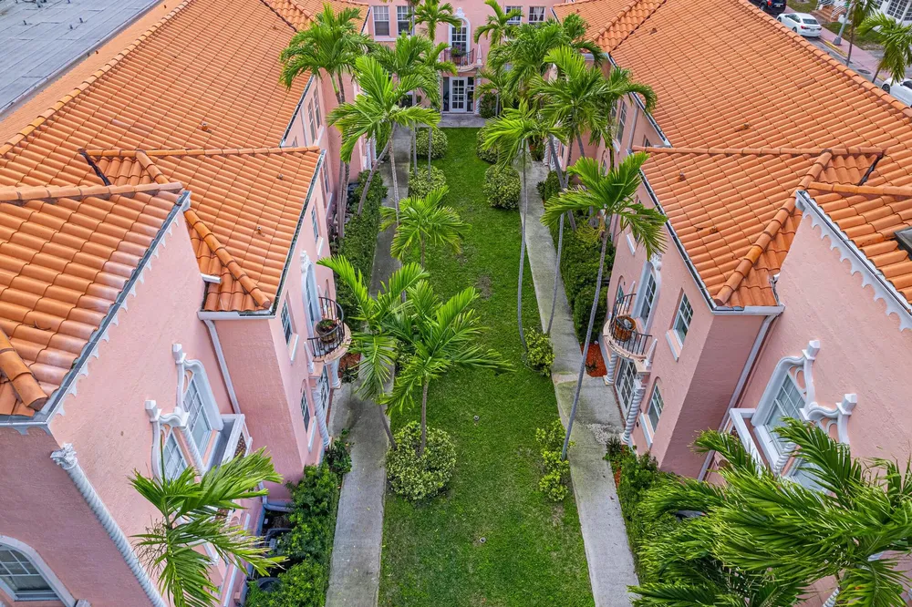 758 Meridian Ave, Miami Beach, FL 33139