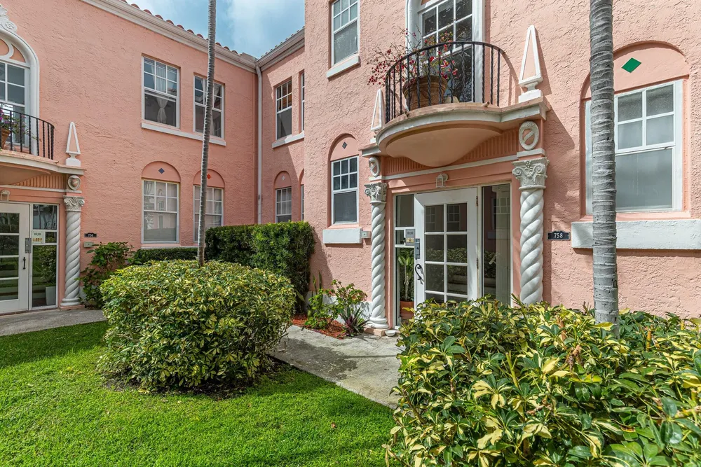758 Meridian Ave, Miami Beach, FL 33139