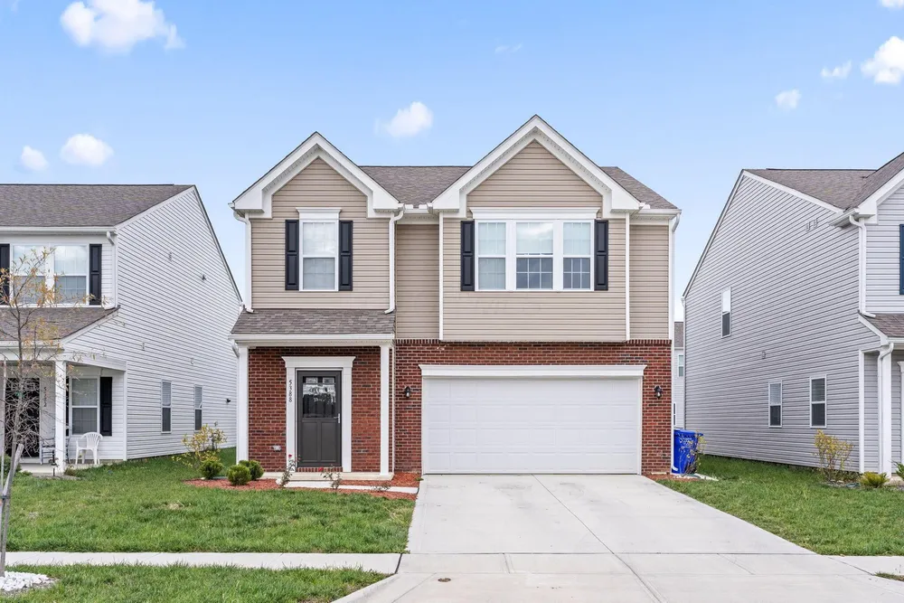 5388 Town Hill Dr, Canal Winchester, OH 43110