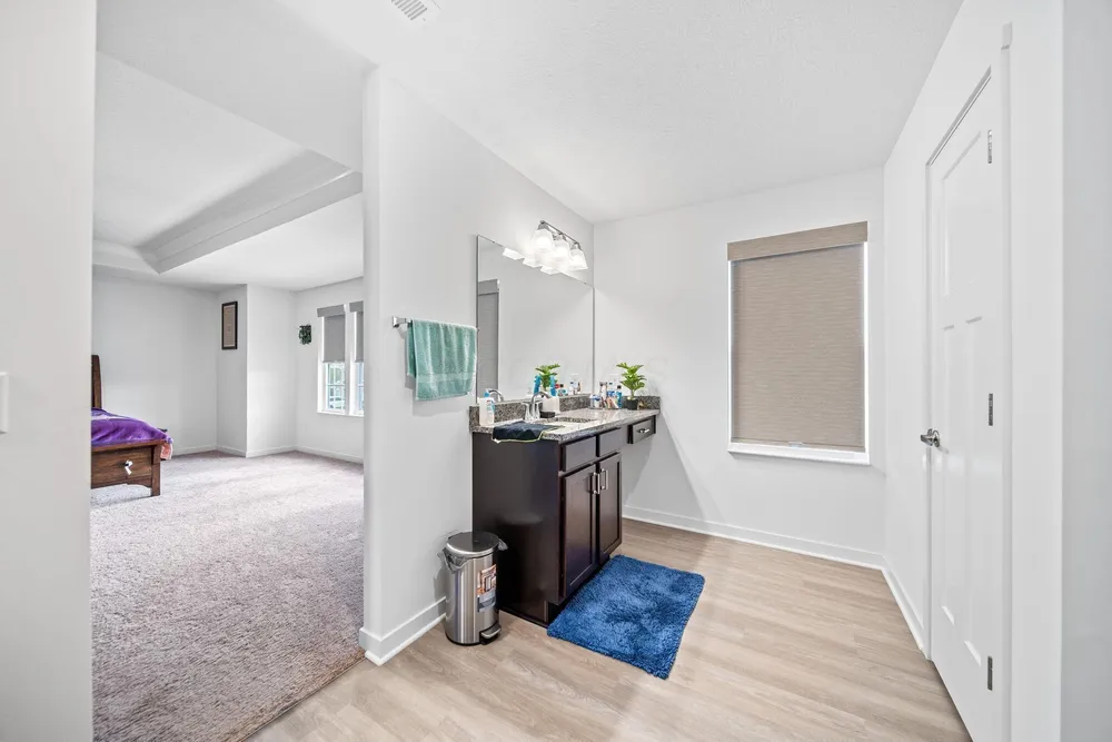 5388 Town Hill Dr, Canal Winchester, OH 43110