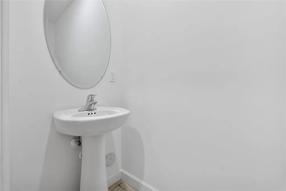 15987 SW 2nd Pl, Pembroke Pines, FL 33027