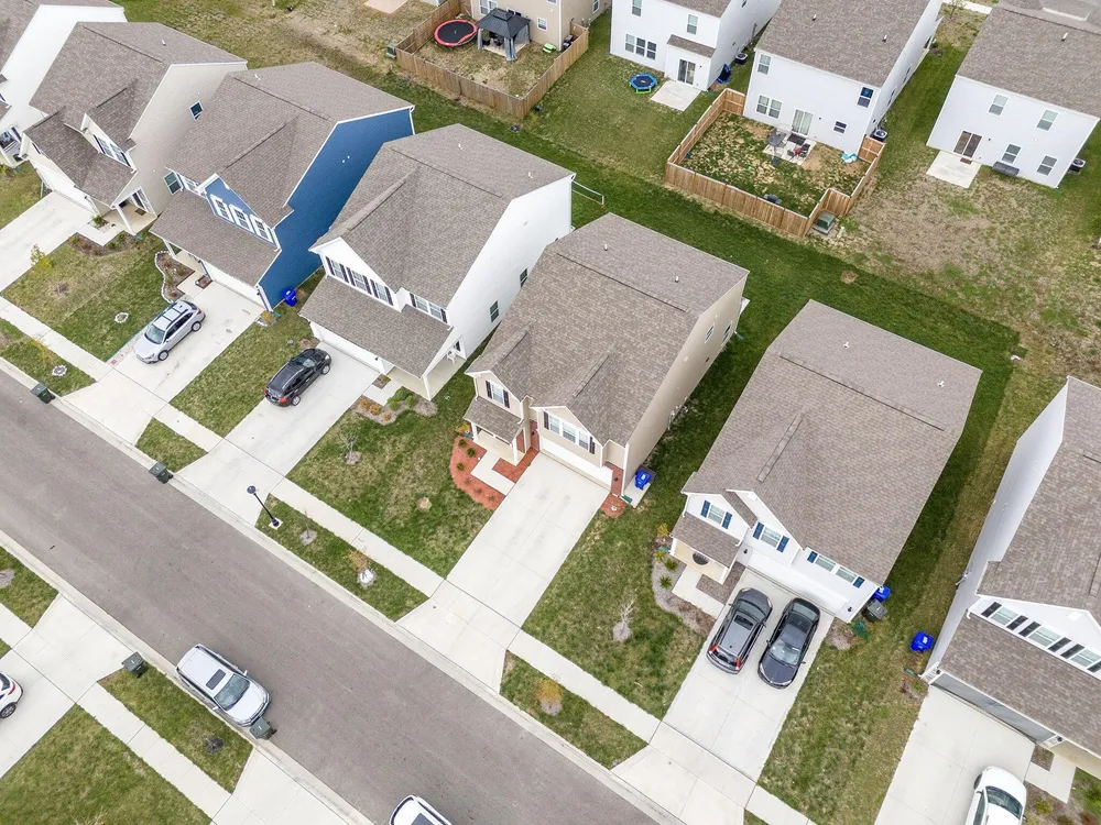 5388 Town Hill Dr, Canal Winchester, OH 43110