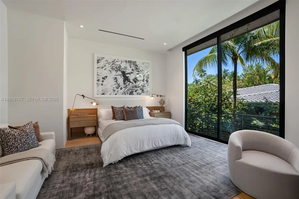 1420 W 23rd St, Miami Beach, FL 33140