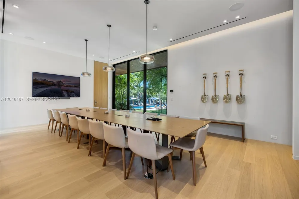 1420 W 23rd St, Miami Beach, FL 33140