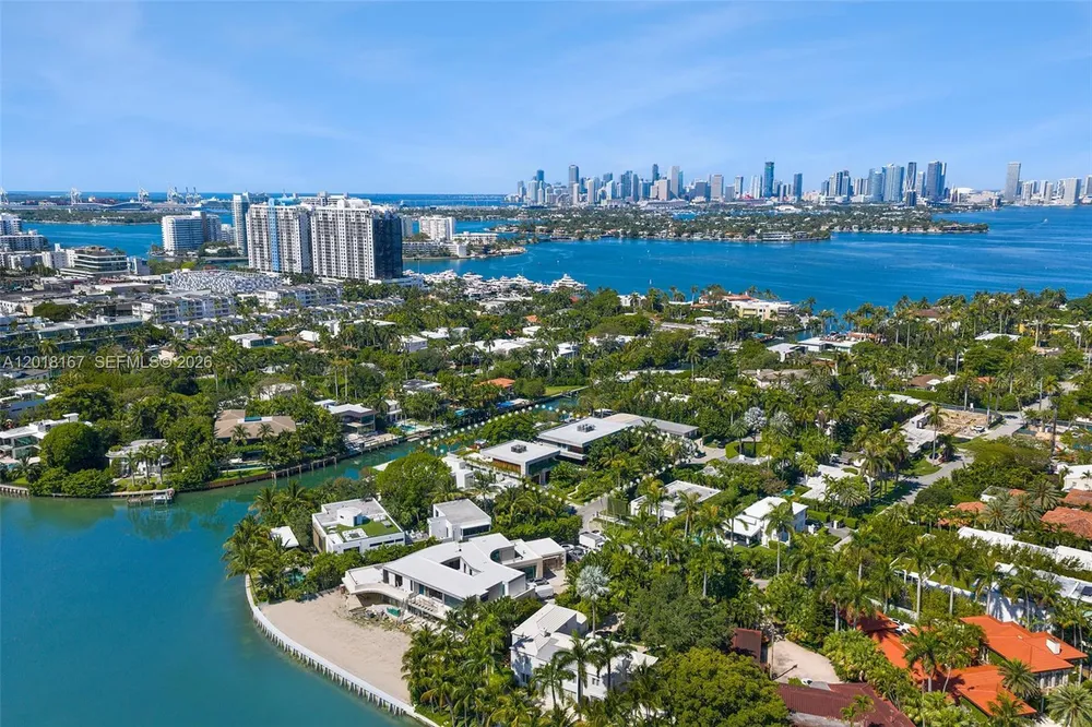 1420 W 23rd St, Miami Beach, FL 33140
