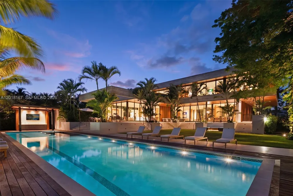 1420 W 23rd St, Miami Beach, FL 33140