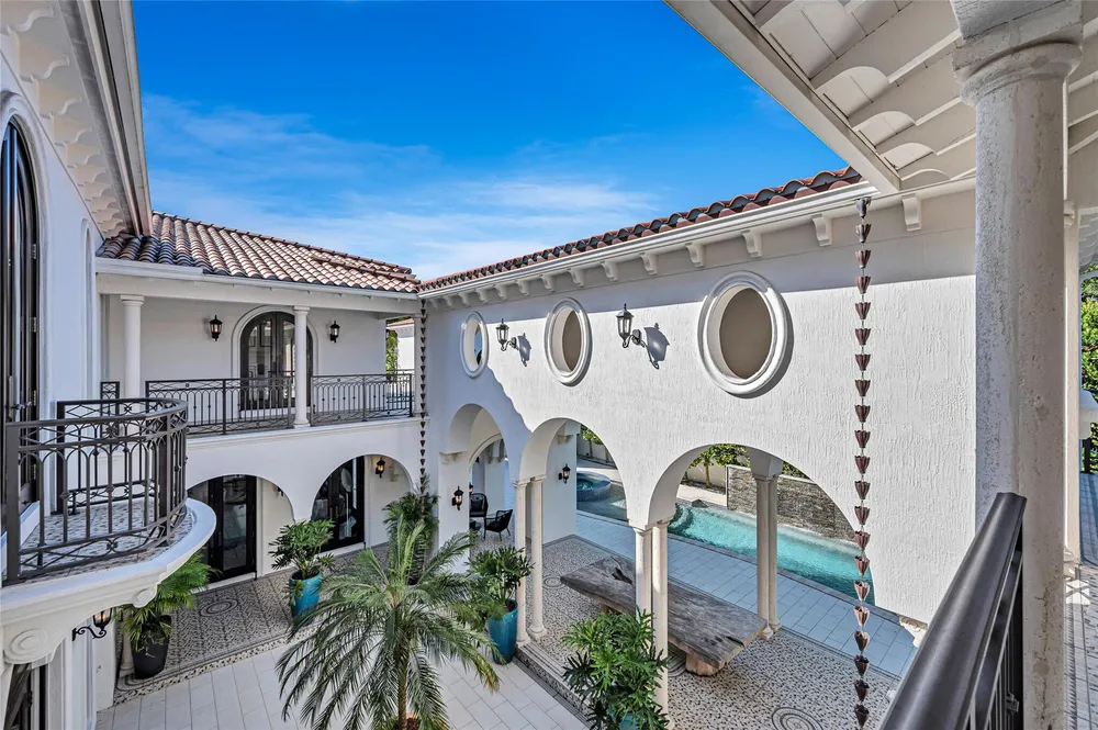4955 SW 83rd St, Miami, FL 33143
