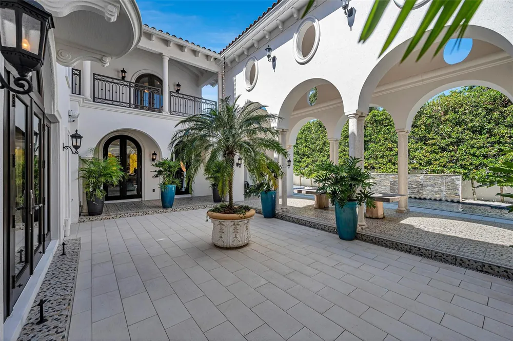 4955 SW 83rd St, Miami, FL 33143
