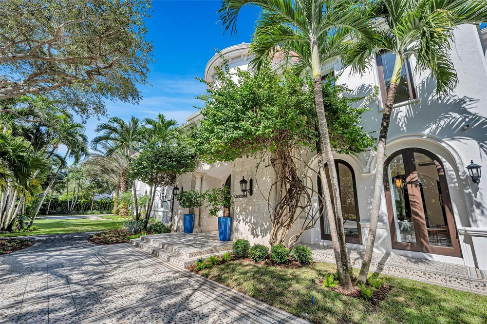 4955 SW 83rd St, Miami, FL 33143