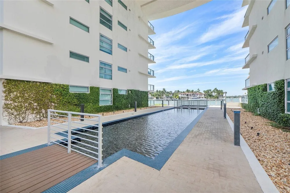 6620 Indian Creek Dr, Miami Beach, FL 33141