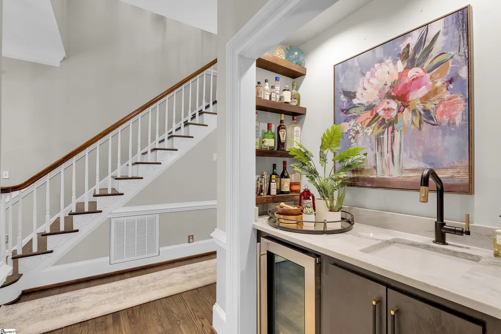 105 Hidden Hills Dr, Greenville, SC 29605